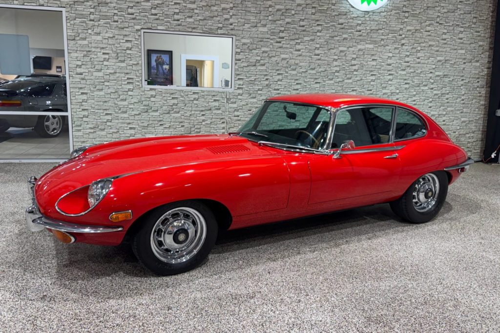 1969 Jaguar XKE Series II 2+2